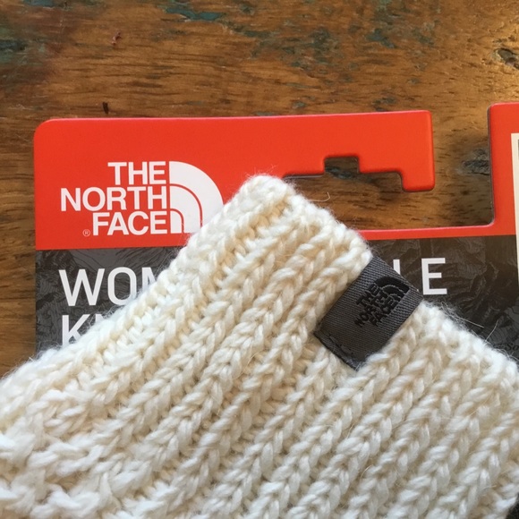 The North Face Cable Knit Mitt - Warm Fleece Lined - Picture 5 of 7